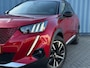 Peugeot e-2008 EV GT Pack 50 kWh Alcantara bekleding | Adeptieve cruise control | Led verlichting interieur | Stoelverwarming | Keyless start | Apple carplay & Android auto