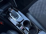 Peugeot e-2008 EV GT Pack 50 kWh Alcantara bekleding | Adeptieve cruise control | Led verlichting interieur | Stoelverwarming | Keyless start | Apple carplay & Android auto