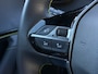 Peugeot e-2008 EV GT Pack 50 kWh Alcantara bekleding | Adeptieve cruise control | Led verlichting interieur | Stoelverwarming | Keyless start | Apple carplay & Android auto