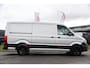 Volkswagen Crafter 35 2.0 TDI L3H2 Highline Adaptieve Cruise, Camera, Carplay, Clima, LED, Stoelverwarming, Multimedia, Sensoren, Uniek!