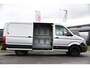 Volkswagen Crafter 35 2.0 TDI L3H2 Highline Adaptieve Cruise, Camera, Carplay, Clima, LED, Stoelverwarming, Multimedia, Sensoren, Uniek!