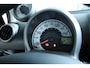 Peugeot 107 1.0-12V AUTOMAAT XS | Airco | Elektr. Ramen | Metallic Lak | Radio | Stuurbekrachtiging