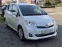 Toyota Verso-S 1.3 VVT-I CVT Automaat Aspiration Plus | Parelmoer wit, Parkeersensoren voor + achter, Airconditioning, Cruise control