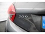 Peugeot 208 1.2 PureTech Blue Lion keurige 5-deurs met navi