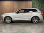 Volvo XC60 T8 AWD Recharge Polestar Long Range | Harman Kardon | Schuifdak | 455pk | Adaptieve Cruise Control | 21 Inch | Stoel en Stuurwielverwarming | Google Infotainment | Standkachel met Volvo On Call App | Full LED meesturende koplampen | Pilot Assist | Parkeercamera | Elektrische voorstoelen geheguen | Contourstoelen met wit stiksel en bies | Zitting verlenging voorstoelen | Lederen dashboard | Gelamineerde/geluidwerende zijruiten | Keyless Drive | Parkeersensoren voor+achter | Privacy Glass | Elektrisch bedienbare achterklep | DAB Radio | Apple Carplay/Android Auto | Draadloos telefoon opladen | Volvo On Call met mobiele App functie | Silver Dawn Metallic | Unieke kenmerken Polestar Engineered: