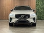 Volvo XC60 T8 AWD Recharge Polestar Long Range | Harman Kardon | Schuifdak | 455pk | Adaptieve Cruise Control | 21 Inch | Stoel en Stuurwielverwarming | Google Infotainment | Standkachel met Volvo On Call App | Full LED meesturende koplampen | Pilot Assist | Parkeercamera | Elektrische voorstoelen geheguen | Contourstoelen met wit stiksel en bies | Zitting verlenging voorstoelen | Lederen dashboard | Gelamineerde/geluidwerende zijruiten | Keyless Drive | Parkeersensoren voor+achter | Privacy Glass | Elektrisch bedienbare achterklep | DAB Radio | Apple Carplay/Android Auto | Draadloos telefoon opladen | Volvo On Call met mobiele App functie | Silver Dawn Metallic | Unieke kenmerken Polestar Engineered: