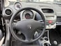Peugeot 107 1.0-12V 5Drs Airco Nieuwe motor koppeling VV