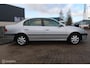 Toyota Avensis 1.6 AIRCO, TREKHAAK