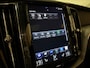 Volvo XC60 T8 AWD Recharge Momentum Pro | Trekhaak | Adaptieve Cruise Control | Schuifdak | Standkachel met Volvo On Call App | Stoelverwarming voor+achter | Stuurwielverwarming | Full LED Meesturende koplampen | Pilot Assist | BLIS Dode Hoek Detectie | Lederen bekleding | Zitting verlenging voorstoelen | 18 Inch | Keyless Drive | Privacy Glass | Elektrisch bedienbare achterklep | Alarm Klasse III | Apple Carplay/Android Auto |