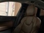 Volvo XC60 T8 AWD Recharge Momentum Pro | Trekhaak | Adaptieve Cruise Control | Schuifdak | Standkachel met Volvo On Call App | Stoelverwarming voor+achter | Stuurwielverwarming | Full LED Meesturende koplampen | Pilot Assist | BLIS Dode Hoek Detectie | Lederen bekleding | Zitting verlenging voorstoelen | 18 Inch | Keyless Drive | Privacy Glass | Elektrisch bedienbare achterklep | Alarm Klasse III | Apple Carplay/Android Auto |