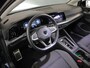 Volkswagen Golf 1.0 eTSI Life Active 110 pk Automaat (DSG) | Verlengde garantie | Navigatie | Parkeersensoren | Achteruitrijcamera | Autom. airco (3 zones) | Stoelverwarming |
