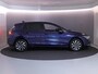 Volkswagen Golf 1.0 eTSI Life Active 110 pk Automaat (DSG) | Verlengde garantie | Navigatie | Parkeersensoren | Achteruitrijcamera | Autom. airco (3 zones) | Stoelverwarming |