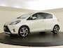 Toyota Yaris 1.5 Hybrid High Chic | Half leder | Camera |