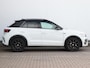Volkswagen T-Roc 1.5 TSI R-Line | Keyless entry | Achteruitrijcamera | Apple carplay / Android Auto | Navigatie via telefoon | IQ Light | Blackstyle |