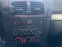 Renault Clio 1.2-16V Dynamique Airco - Radio/cd speler - Elektrische ramen - Weinig km - Nieuwe apk tot maart 2027 - Zo meenemen