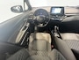 Toyota C-HR 1.8 Hybrid Executive | Navigatie/Android/Apple Carplay | LM Velgen 18" | Cruise Control Adaptief | Voorstoelen Verwarmd | Achteruitrijcamera | Airco |