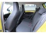 Volkswagen Up! 1.0 BMT 44kw 60pk move up! Navi via Maps & more ,Bleutooth telefoon, Lichtmetalen velgen 17", Led , Cruisecontrol tegen €500,- meerprijs