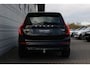 Volvo XC90 T8 Plug-in hybrid AWD Ultra Dark | Panoramadak | Luchtvering | Trekhaak | Premium audio by Bowers & Wilkins | Verwarmbare voorstoelen met massagefunctie | 360 graden camera | Head-up display | Verwarmbare achterbank en stuurwiel |