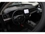 Volvo XC90 T8 Plug-in hybrid AWD Ultra Dark | Panoramadak | Luchtvering | Trekhaak | Premium audio by Bowers & Wilkins | Verwarmbare voorstoelen met massagefunctie | 360 graden camera | Head-up display | Verwarmbare achterbank en stuurwiel |