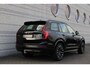 Volvo XC90 T8 Plug-in hybrid AWD Ultra Dark | Panoramadak | Luchtvering | Trekhaak | Premium audio by Bowers & Wilkins | Verwarmbare voorstoelen met massagefunctie | 360 graden camera | Head-up display | Verwarmbare achterbank en stuurwiel |