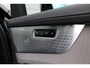 Volvo XC90 T8 Plug-in hybrid AWD Ultra Dark | Panoramadak | Luchtvering | Trekhaak | Premium audio by Bowers & Wilkins | Verwarmbare voorstoelen met massagefunctie | 360 graden camera | Head-up display | Verwarmbare achterbank en stuurwiel |