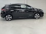 Nissan Leaf N-Connecta 40 kWh / 270 KM WLTP / Eerste Eigenaar / Dealer Onderhouden / Navigatie / 360 Graden Camera / Stoel- en Stuurverwarming / Keyless /
