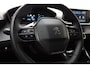 Peugeot e-2008 EV Allure 50 kWh | Apple carplay/Android auto | Parkeercamera | Stoelverwarming | Airco automatisch |