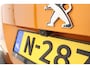 Peugeot e-2008 EV Allure 50 kWh | Apple carplay/Android auto | Parkeercamera | Stoelverwarming | Airco automatisch |
