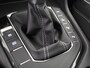 Volkswagen Tiguan R-Line Business eHybrid 245pk | Trekhaak | Elektrische stoelen memory | Lederen bekleding | Park assist | Camera achter | Navigatie via  App connect | 19"LMV