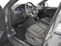 Volkswagen Tiguan R-Line Business eHybrid 245pk | Trekhaak | Elektrische stoelen memory | Lederen bekleding | Park assist | Camera achter | Navigatie via  App connect | 19"LMV
