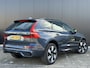 Volvo XC60 2.0 T6 Plug-in hybrid AWD Ultra Dark 360 Camera / Head-up display / Harman Kardon audio / trekhaak / Panorama dak / stoel- en stuurverwarming / leer