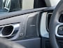 Volvo XC60 2.0 T6 Plug-in hybrid AWD Ultra Dark 360 Camera / Head-up display / Harman Kardon audio / trekhaak / Panorama dak / stoel- en stuurverwarming / leer