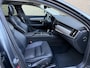 Volvo V90 Cross Country 2.0 D5 235pk | Panoramadak | Leder interieur | 360 camera | Adaptieve cruise | Pilot assit | Head up | Elektrisch wegklapbare trekhaak | BLIS | 20 inch LMV | Stoelverwarming voor&achter | Stuurverwarming | Apple CarPlay / Android Auto | Elektrische achterklep | Volledig onderhouden!