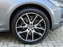 Volvo V90 Cross Country 2.0 D5 235pk | Panoramadak | Leder interieur | 360 camera | Adaptieve cruise | Pilot assit | Head up | Elektrisch wegklapbare trekhaak | BLIS | 20 inch LMV | Stoelverwarming voor&achter | Stuurverwarming | Apple CarPlay / Android Auto | Elektrische achterklep | Volledig onderhouden!