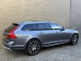 Volvo V90 Cross Country 2.0 D5 235pk | Panoramadak | Leder interieur | 360 camera | Adaptieve cruise | Pilot assit | Head up | Elektrisch wegklapbare trekhaak | BLIS | 20 inch LMV | Stoelverwarming voor&achter | Stuurverwarming | Apple CarPlay / Android Auto | Elektrische achterklep | Volledig onderhouden!