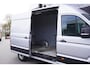 Volkswagen Crafter 2.0 TDI L3H3 EURO 6 - Airco - Cruise - PDC - € 15.900,- Excl.