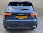 Lynk & Co 01 1.5 PHEV 261pk | Blackline | 360 camera | Panoramadak | Adaptieve cruise | Lane assist | Dodehoekdetectie | Elektrische achterklep | Navigatie | Stoelverwarming | Apple CarPlay / Android Auto | Memory | Sfeerverlichting | LED | DAB Dealeronderhouden / Fabrieksgarantie!