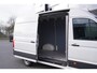 Volkswagen Crafter 2.0 TDI L3H3 EURO 6 - Airco - Cruise - Trekhaak - Camera - € 17.900,- Excl.