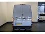 Volkswagen Crafter 2.0 TDI L3H3 EURO 6 - Airco - Cruise - Trekhaak - Camera - € 17.900,- Excl.