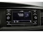 Volkswagen Transporter 2.0 TDI 110pk L2 Dubbele Cabine | 6-zitplaatsen | Betimmering | Trekhaak |  Navigatie (Apple carplay / Android Auto)