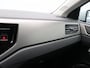Volkswagen Polo 1.0 TSI Comfortline Business | Achteruitrijcamera | Parkeersensoren voor/achter | Gescheiden climate control |