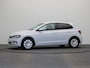 Volkswagen Polo 1.0 TSI Comfortline Business | Achteruitrijcamera | Parkeersensoren voor/achter | Gescheiden climate control |