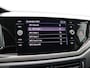 Volkswagen Polo 1.0 TSI Comfortline Business | Achteruitrijcamera | Parkeersensoren voor/achter | Gescheiden climate control |