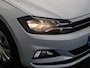 Volkswagen Polo 1.0 TSI Comfortline Business | Achteruitrijcamera | Parkeersensoren voor/achter | Gescheiden climate control |