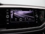 Volkswagen Polo 1.0 TSI Comfortline Business | Achteruitrijcamera | Parkeersensoren voor/achter | Gescheiden climate control |