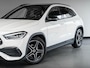 Mercedes-Benz GLA 200 AMG Line Pano ACC 19'