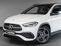 Mercedes-Benz GLA 200 AMG Line Pano ACC 19'