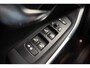 Volvo V40 1.6 T2 Summum [ Navigatie Stoelverwarming Trekhaak Cruise Control ]