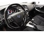 Volvo V40 1.6 T2 Summum [ Navigatie Stoelverwarming Trekhaak Cruise Control ]