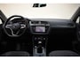 Volkswagen Tiguan 1.5 TSI Life Business [ Navi Virtual Adapt.cruise Trekhaak ]